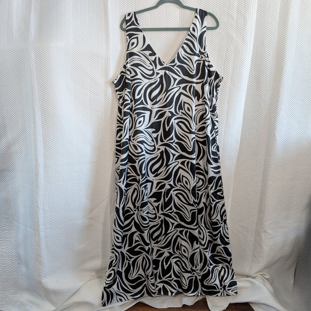 Nicole Miller New York Black & White Satin Maxi Dress Plus Size 2X Resortwear